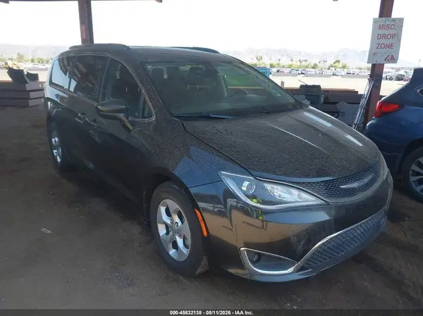 2C4RC1EG7HR643926 2017 CHRYSLER PACIFICA - Image 1