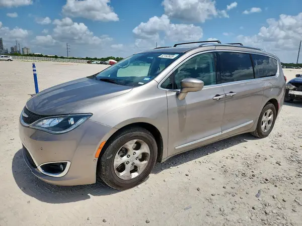 2C4RC1EG7HR644252 2017 CHRYSLER PACIFICA - Image 1