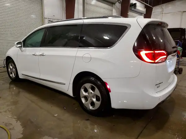 2C4RC1EG7HR644591 2017 CHRYSLER PACIFICA - Image 2
