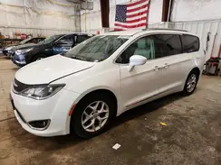 2C4RC1EG7HR650505 2017 CHRYSLER PACIFICA