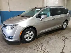2C4RC1EG7HR650598 2017 CHRYSLER PACIFICA