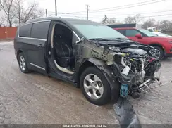 2C4RC1EG7HR653629 2017 CHRYSLER PACIFICA