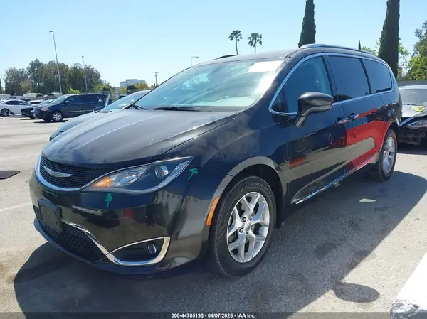 2C4RC1EG7HR656093 2017 CHRYSLER PACIFICA - Image 2
