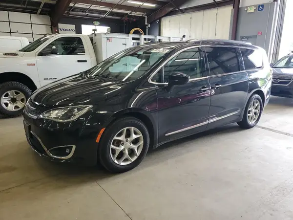 2C4RC1EG7HR684427 2017 CHRYSLER PACIFICA - Image 1