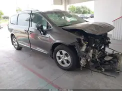 2C4RC1EG7HR752435 2017 CHRYSLER PACIFICA