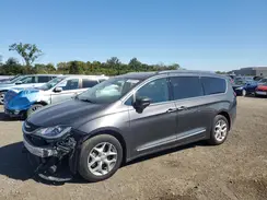 2C4RC1EG7HR752712 2017 CHRYSLER PACIFICA