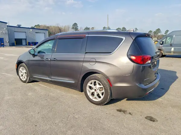 2C4RC1EG7HR757604 2017 CHRYSLER PACIFICA - Image 2
