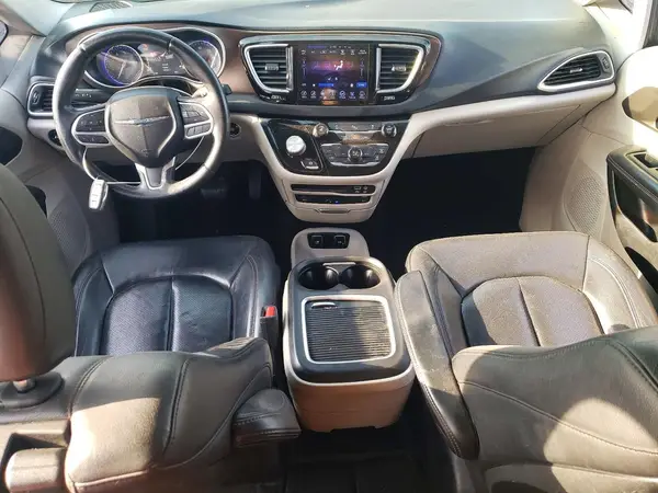 2C4RC1EG7HR757604 2017 CHRYSLER PACIFICA - Image 8