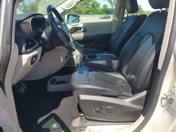 2C4RC1EG7HR759515 2017 CHRYSLER PACIFICA - Image 8