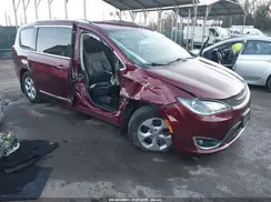 2C4RC1EG7HR763824 2017 CHRYSLER PACIFICA