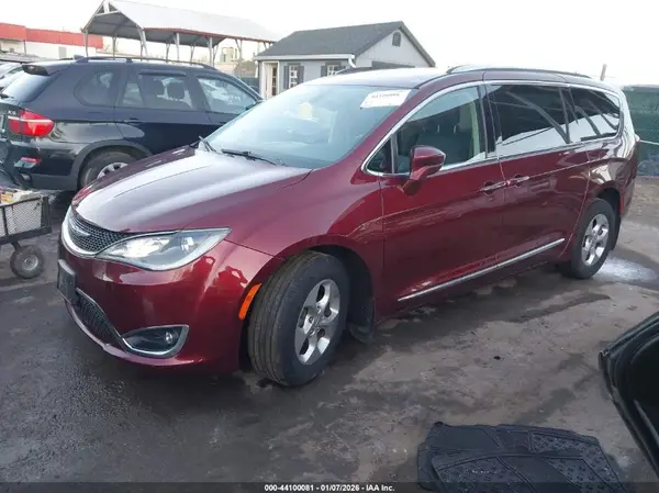 2C4RC1EG7HR763824 2017 CHRYSLER PACIFICA - Image 2