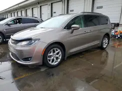 2C4RC1EG7HR768926 2017 CHRYSLER PACIFICA