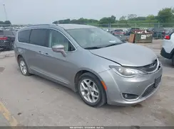 2C4RC1EG7HR804887 2017 CHRYSLER PACIFICA