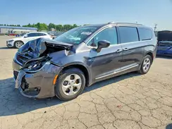 2C4RC1EG7HR837971 2017 CHRYSLER PACIFICA
