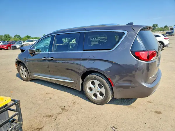 2C4RC1EG7HR837971 2017 CHRYSLER PACIFICA - Image 2