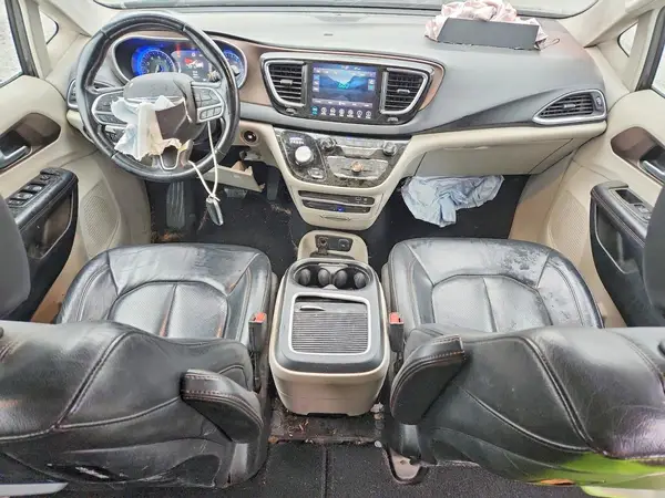 2C4RC1EG7JR101425 2018 CHRYSLER PACIFICA - Image 8