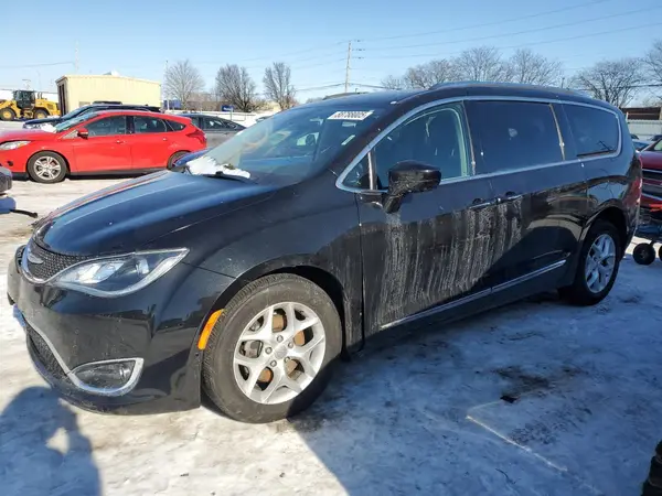 2C4RC1EG7JR102090 2018 CHRYSLER PACIFICA - Image 1