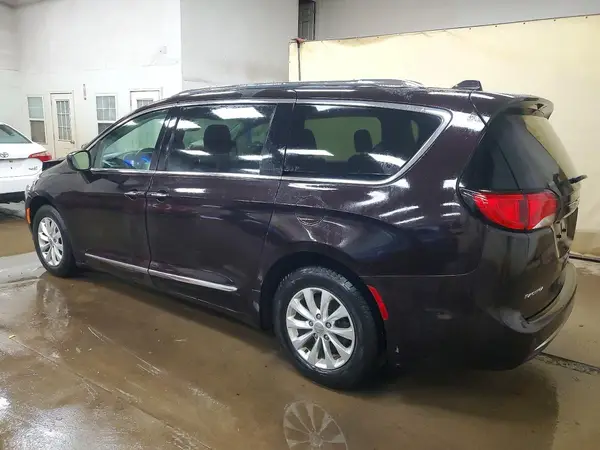 2C4RC1EG7JR108245 2018 CHRYSLER PACIFICA - Image 2