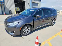 2C4RC1EG7JR108732 2018 CHRYSLER PACIFICA