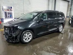 2C4RC1EG7JR157252 2018 CHRYSLER PACIFICA