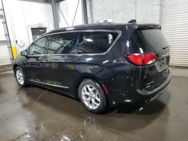 2C4RC1EG7JR157252 2018 CHRYSLER PACIFICA - Image 2