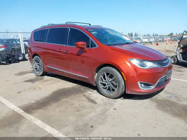 2C4RC1EG7JR158725 2018 CHRYSLER PACIFICA - Image 1