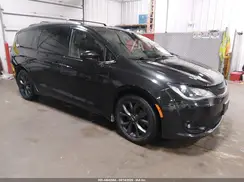 2C4RC1EG7JR168252 2018 CHRYSLER PACIFICA