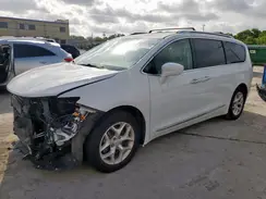 2C4RC1EG7JR197833 2018 CHRYSLER PACIFICA