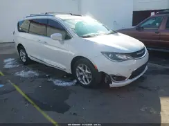 2C4RC1EG7JR290285 2018 CHRYSLER PACIFICA