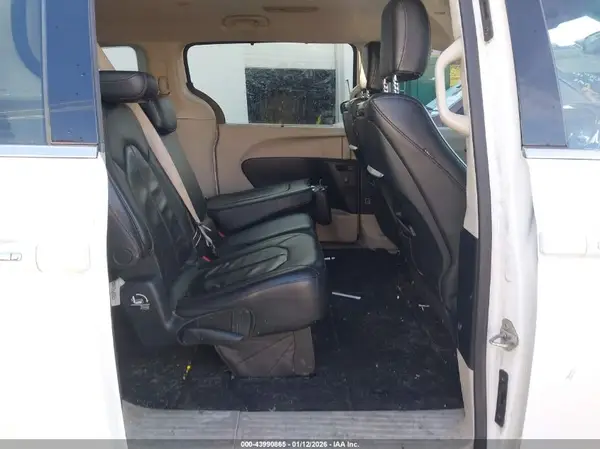 2C4RC1EG7JR290285 2018 CHRYSLER PACIFICA - Image 8