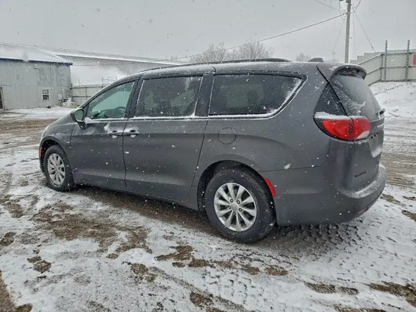 2C4RC1EG7JR292134 2018 CHRYSLER PACIFICA - Image 2