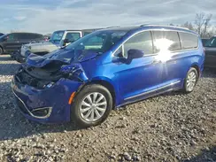 2C4RC1EG7JR314827 2018 CHRYSLER PACIFICA