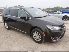 2C4RC1EG7JR330980 2018 CHRYSLER PACIFICA