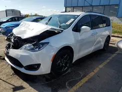 2C4RC1EG7JR332566 2018 CHRYSLER PACIFICA