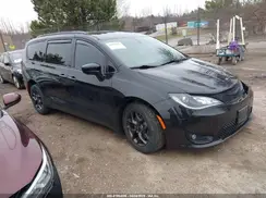2C4RC1EG7JR332809 2018 CHRYSLER PACIFICA