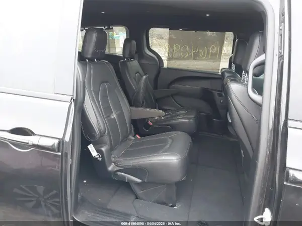 2C4RC1EG7JR332809 2018 CHRYSLER PACIFICA - Image 8