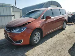 2C4RC1EG7JR339615 2018 CHRYSLER PACIFICA