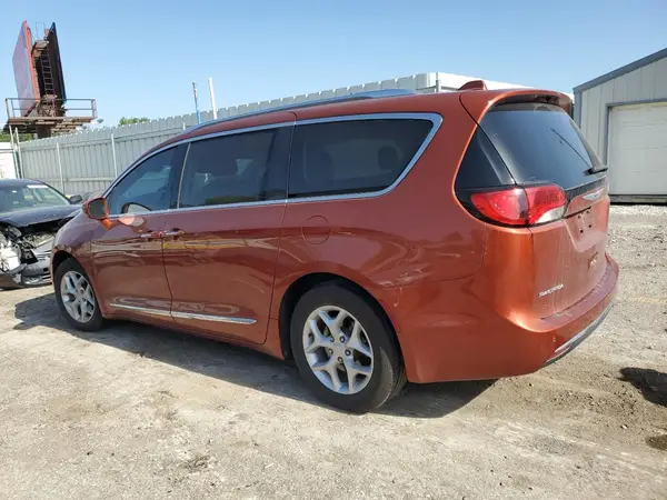 2C4RC1EG7JR339615 2018 CHRYSLER PACIFICA - Image 2