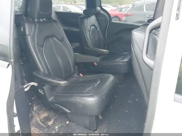 2C4RC1EG7JR351635 2018 CHRYSLER PACIFICA - Image 8