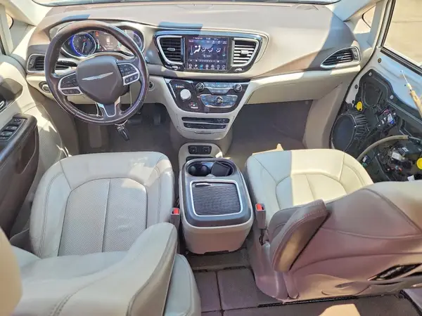 2C4RC1EG7KR549956 2019 CHRYSLER PACIFICA - Image 8
