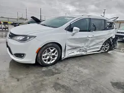 2C4RC1EG7KR570015 2019 CHRYSLER PACIFICA