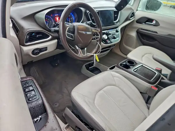 2C4RC1EG7KR570015 2019 CHRYSLER PACIFICA - Image 8