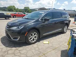 2C4RC1EG7KR588269 2019 CHRYSLER PACIFICA