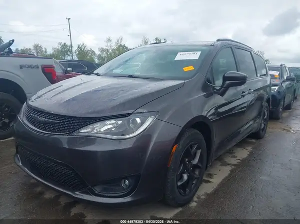 2C4RC1EG7KR588322 2019 CHRYSLER PACIFICA - Image 2
