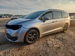 2C4RC1EG7KR590135 2019 CHRYSLER PACIFICA