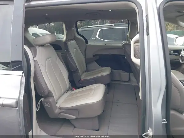 2C4RC1EG7KR629001 2019 CHRYSLER PACIFICA - Image 8