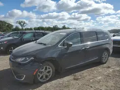 2C4RC1EG7KR635977 2019 CHRYSLER PACIFICA