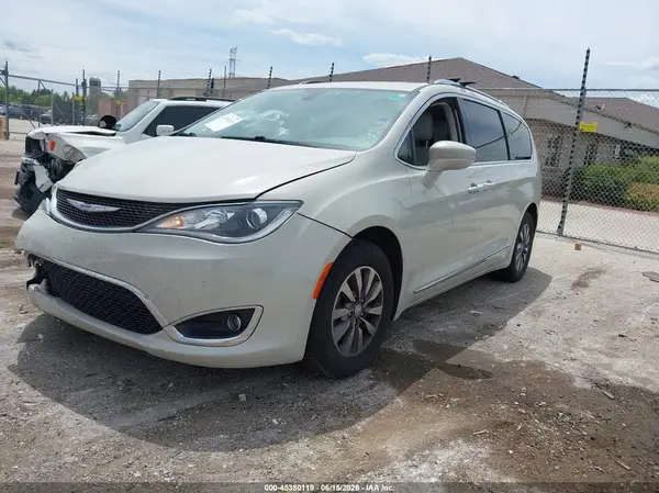 2C4RC1EG7KR673659 2019 CHRYSLER PACIFICA - Image 2