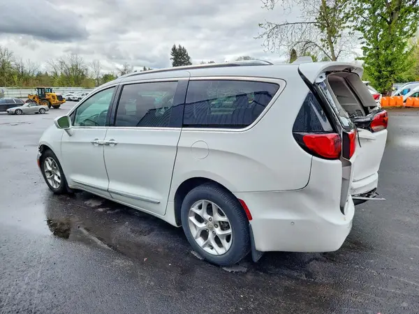 2C4RC1EG7LR274767 2020 CHRYSLER PACIFICA - Image 2