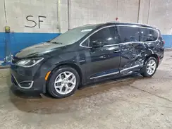 2C4RC1EG8HR506381 2017 CHRYSLER PACIFICA